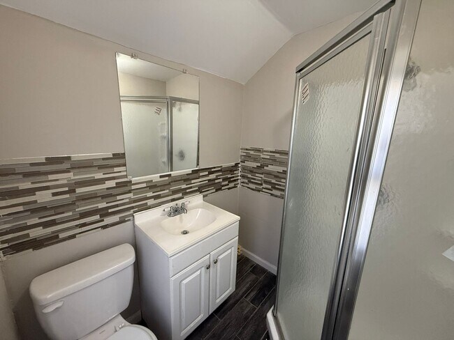 Building Photo - 45 Aspen St