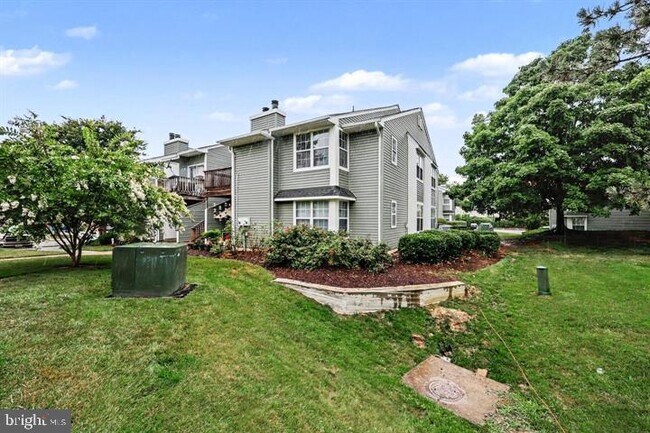 Building Photo - 8619 Beekman Pl