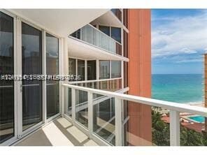 Building Photo - 19333 Collins Ave