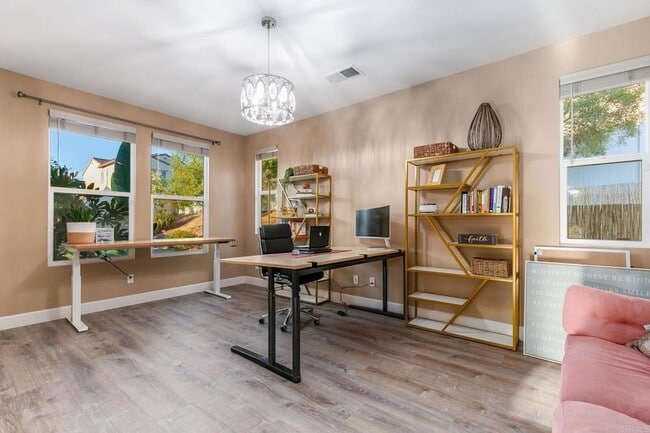 Building Photo - 1316 Vista Ave