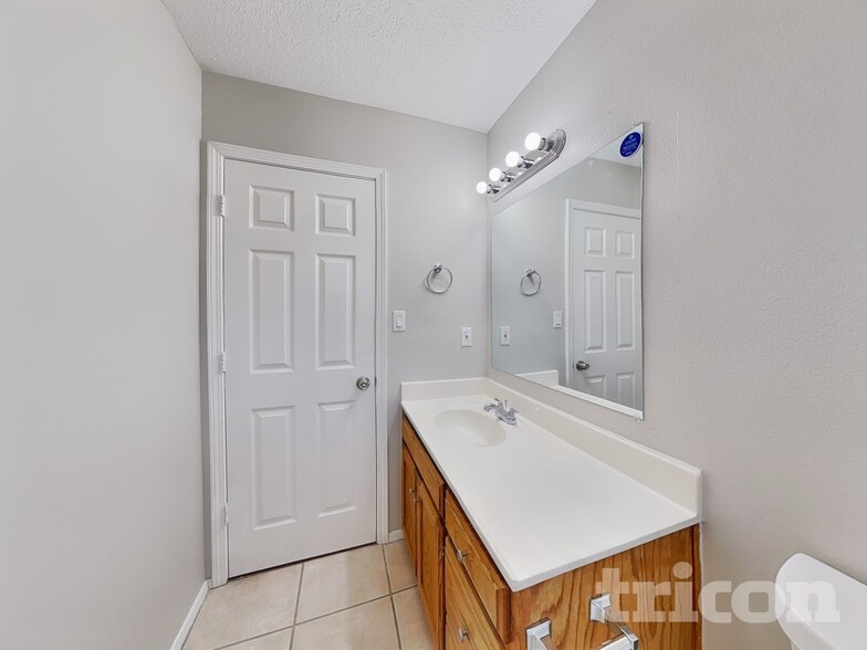 Building Photo - 6708 Valle Verde Rd NW