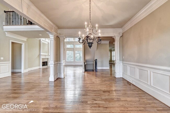 Building Photo - 8920 Doral Dr