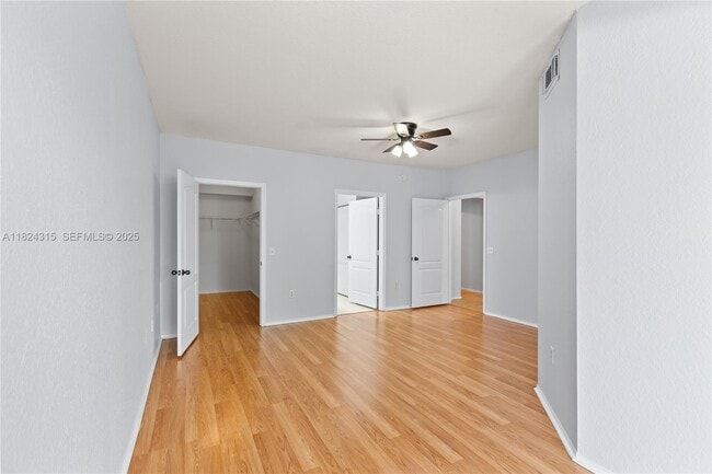 Building Photo - 1309 Belmont Pl