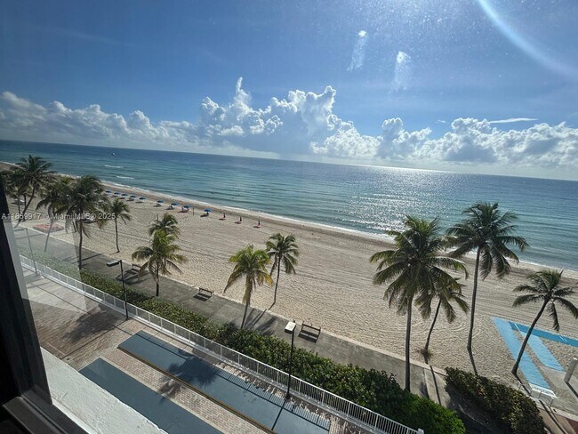 Building Photo - 2301 S Ocean Dr