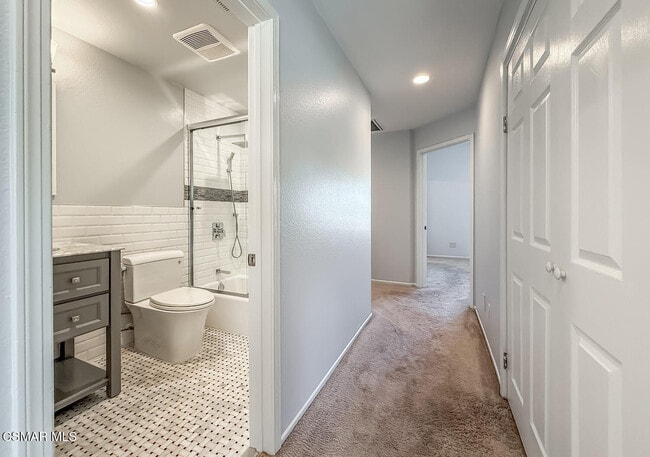 Building Photo - 5470 Seine Ct
