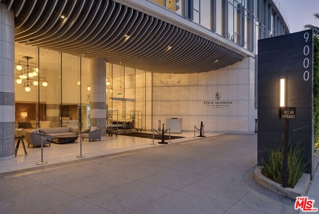 Building Photo - 9000 W 3rd St