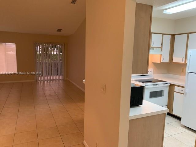 Building Photo - 815 Boynton Beach Blvd
