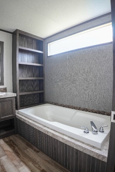 Building Photo - 2804 Halite Bend