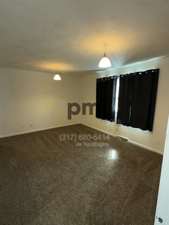 Building Photo - 635 Phaeton Pl