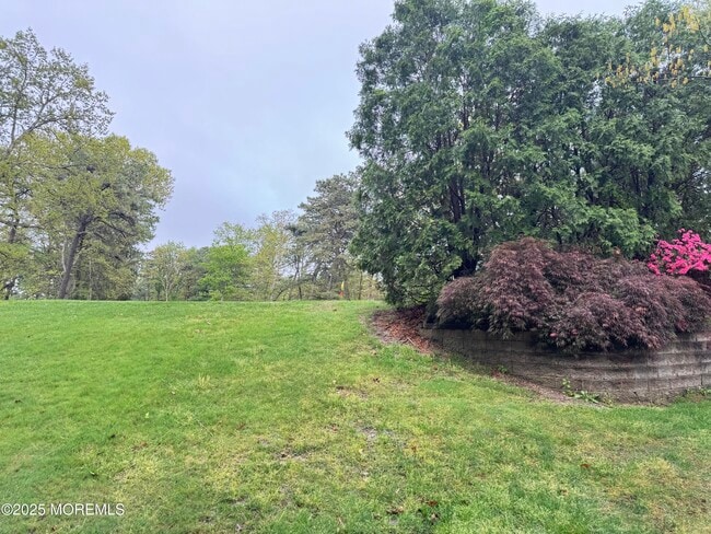 Building Photo - 561B Malvern Ct