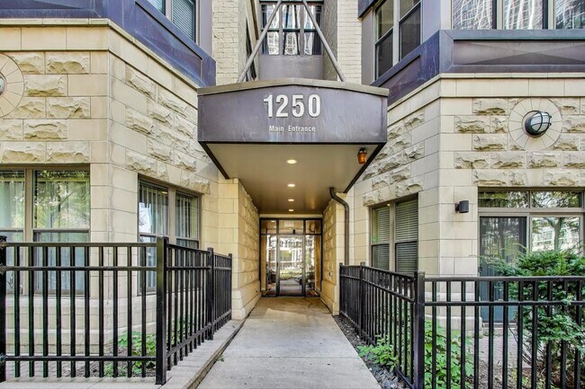 Building Photo - 1250 S Indiana Ave