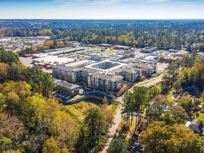 Building Photo - The Cardinal Apartments