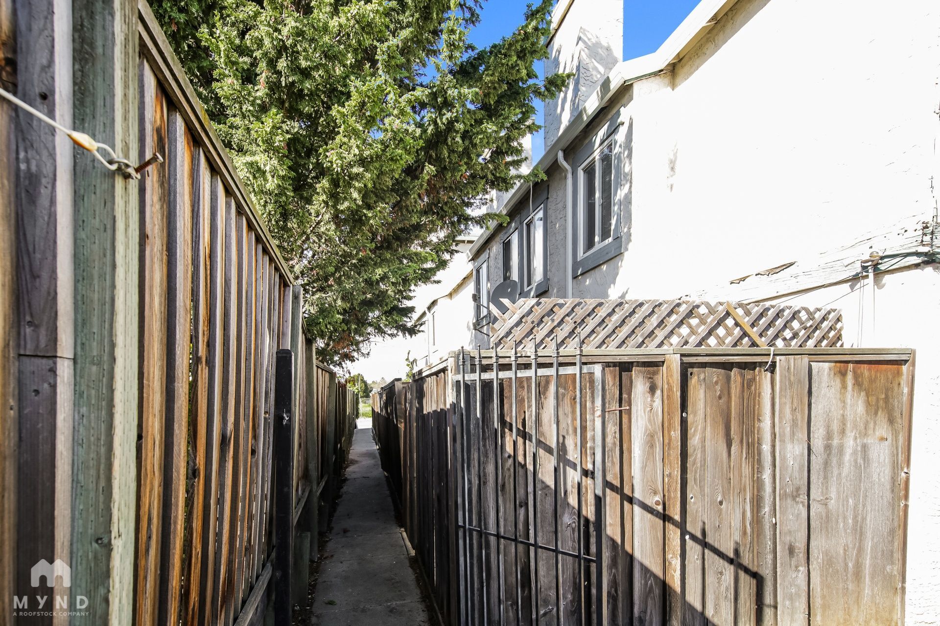 Building Photo - 720 Dempsey Rd