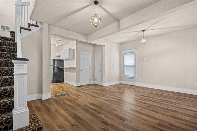 Building Photo - 2319 Norton Ave