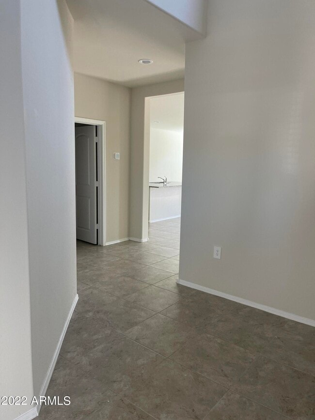 Building Photo - 36597 W Santa Clara Ave