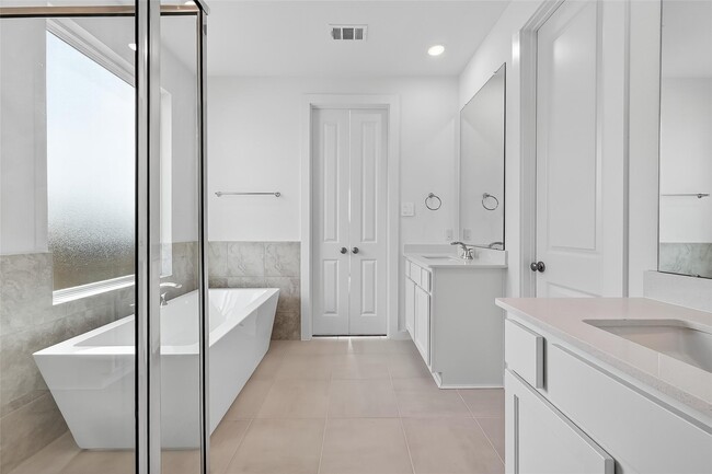 Building Photo - 3222 Kindred Wy