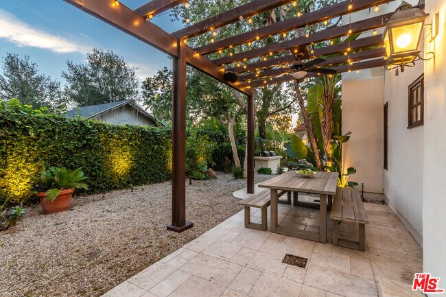 Building Photo - 17230 Silver Ln