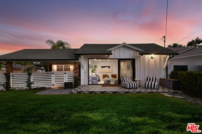 Building Photo - 12614 Morrison St