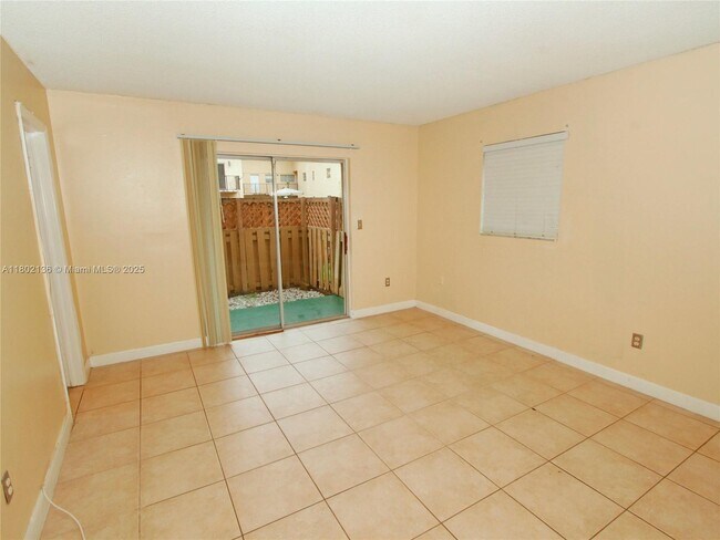 Building Photo - 8650 SW 109th Ave