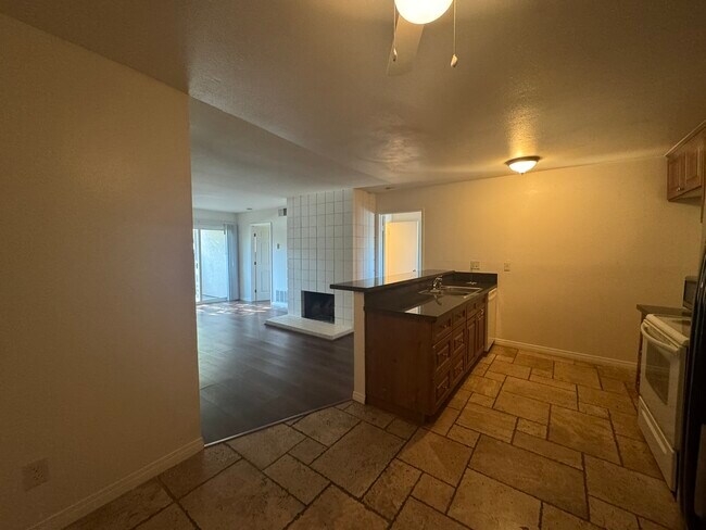 Building Photo - 23629 Golden Springs Dr