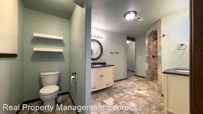 Building Photo - 4 br, 2 bath House - 426 N Perry Ln