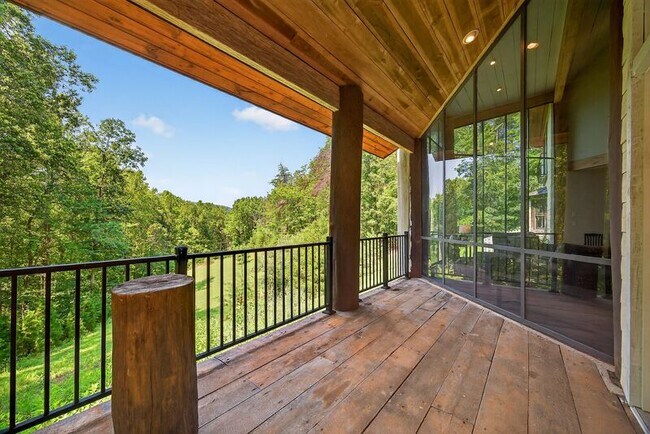 Building Photo - 3005 Lonesome Mountain Rd