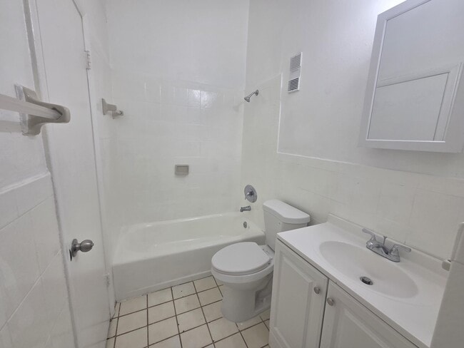 Building Photo - 4432 NW 185th St
