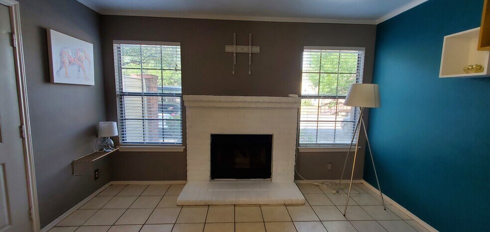 Fireplace - 11610 Vance Jackson
