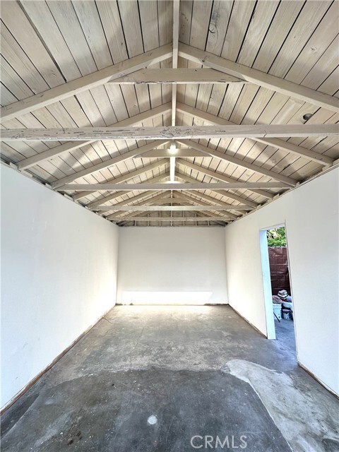 Building Photo - 9320 Normandie Ave