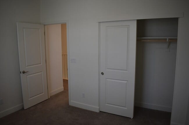 Building Photo - 8168 Oxbow Landing Loop