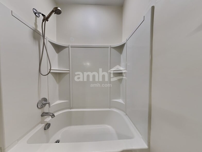 Building Photo - 201 Houston Dr