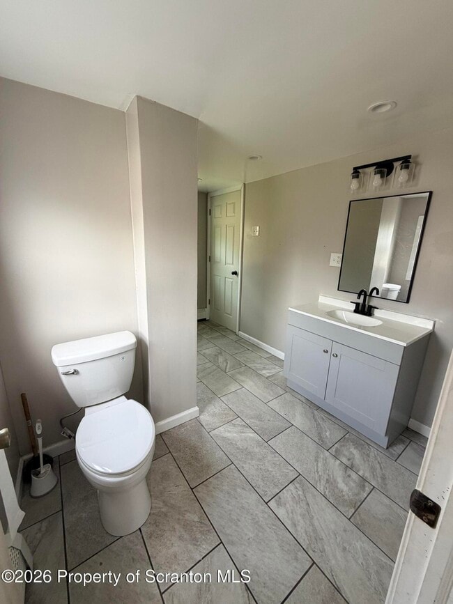 Building Photo - 409 Alden Mountain Rd