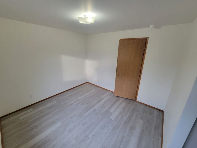 Building Photo - 2804 Pine Rd NE