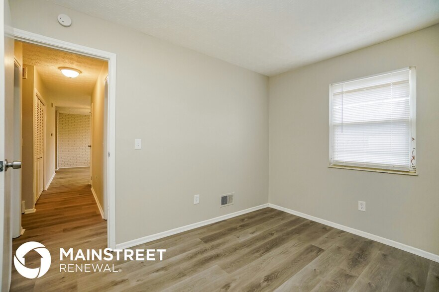 Building Photo - 2920 Gentry Ln