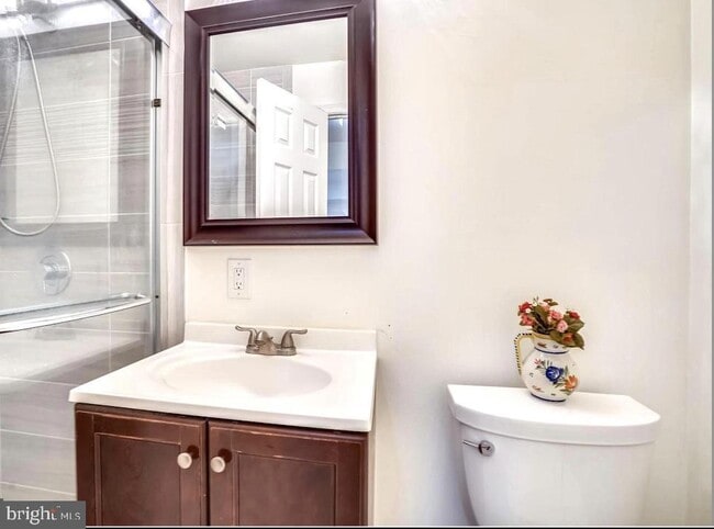 Building Photo - 3151 Borge St