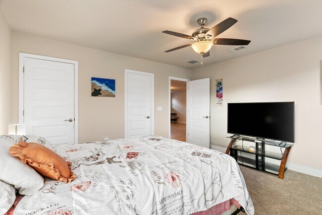 Building Photo - 224 Baycliff Dr
