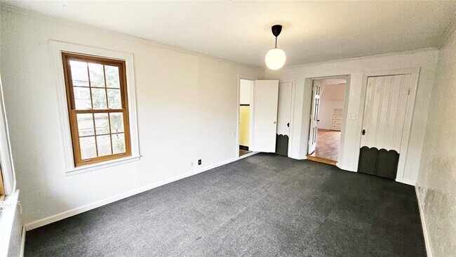 Building Photo - 2108 NW 25th St