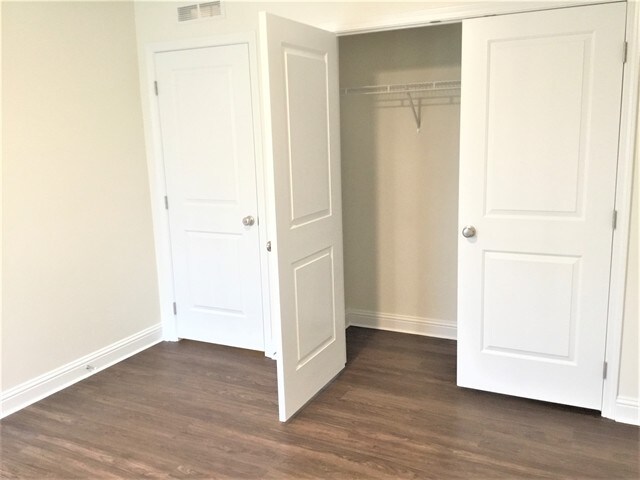 Building Photo - 65 S Lancaster Dr