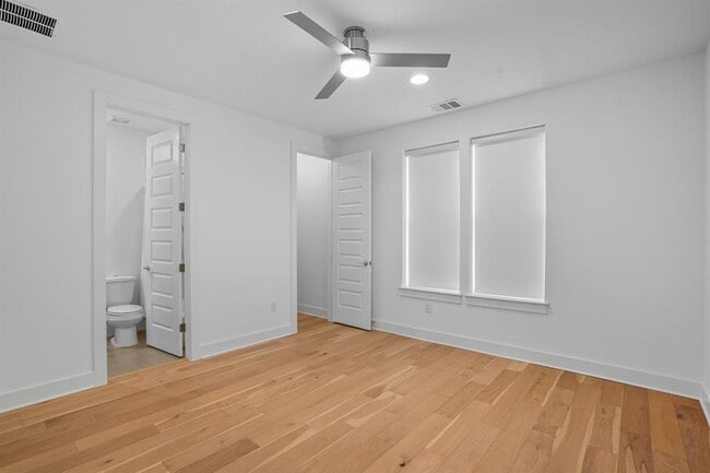Building Photo - 5432 Agatha Cir