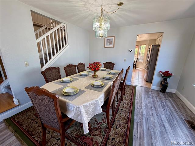 Building Photo - 9853 Salford Ln