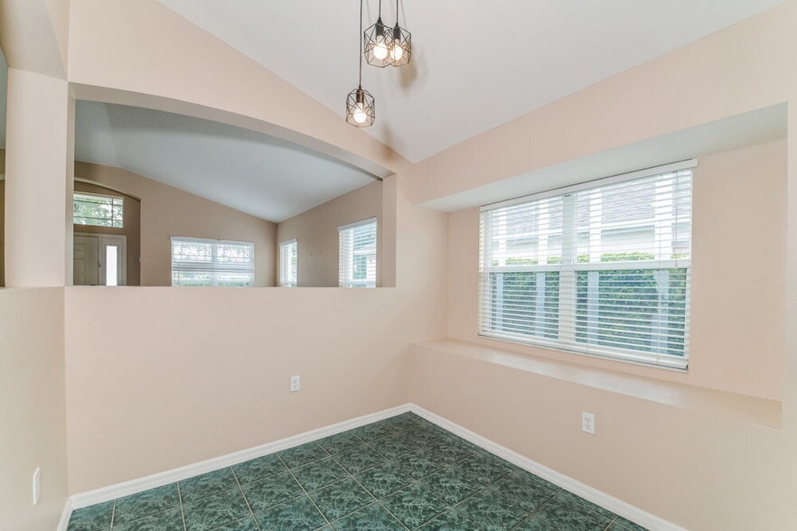 Building Photo - 12134 Winding Woods Way