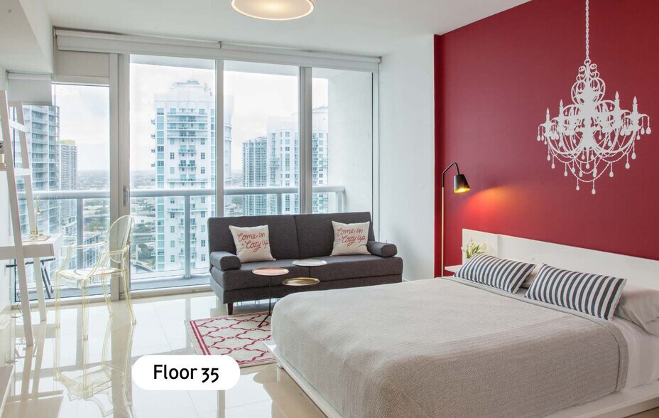 Building Photo - 485 Brickell Ave