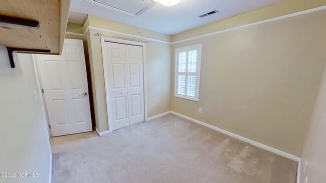 Building Photo - 811 Grathwol Dr