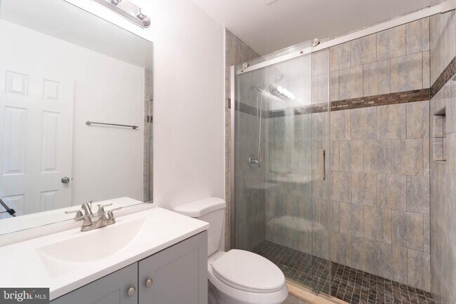 Building Photo - 3244 Titanic Dr