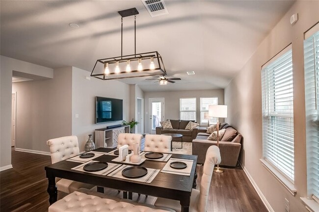 Building Photo - 403 Grapefruit Rd