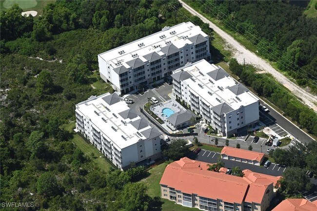 Building Photo - 26600 Rosewood Pointe Dr