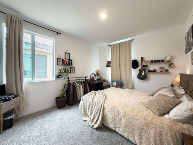Building Photo - Spacious 4-Bed, 3-Bath Retreat on Malalenca Road in the Harvest Subdivision!