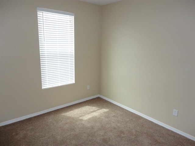 Building Photo - 8280 W Redshank Dr