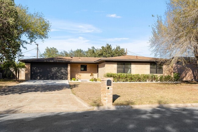 Building Photo - COMING SOON-A Fresh Start on Orchid Ave!