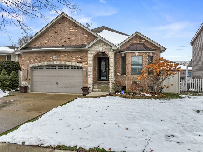 Primary Photo - 9743 Oak Park Ave